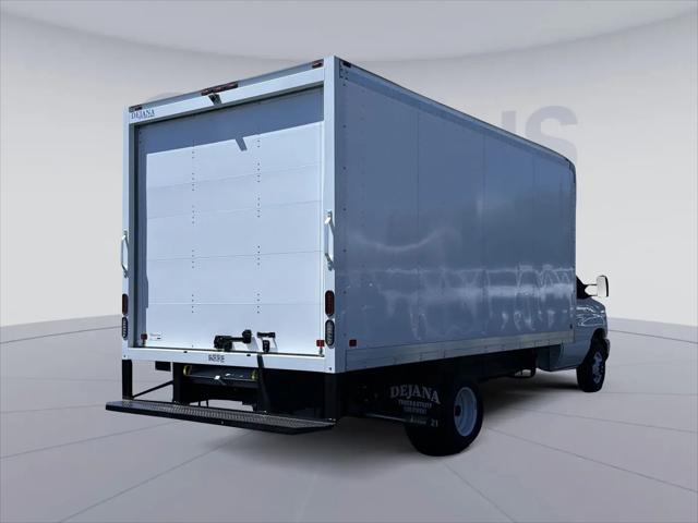 2027 Ford E-Series Cutaway E-450