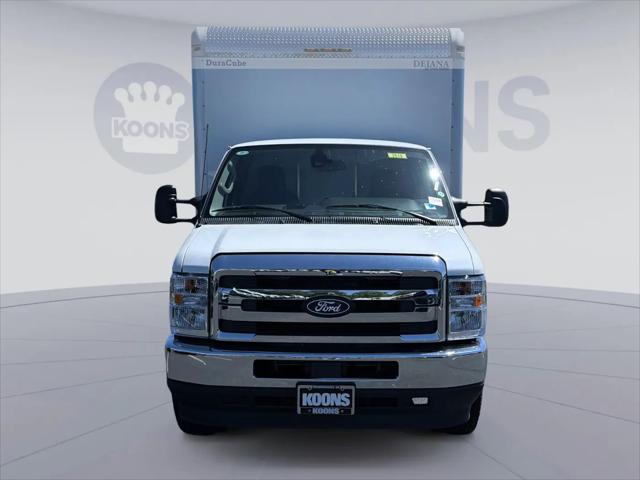 2027 Ford E-Series Cutaway E-450