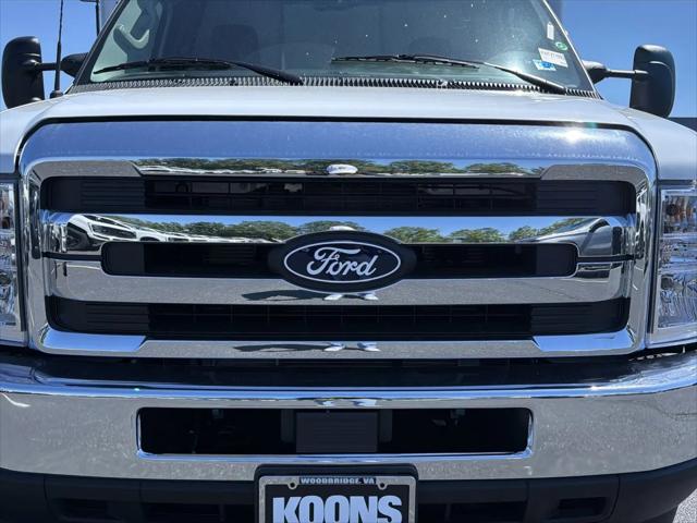 2027 Ford E-Series Cutaway E-450
