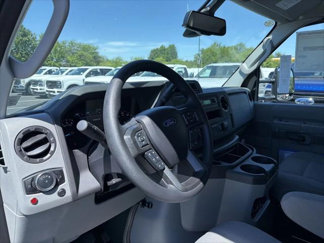 2027 Ford E-Series Cutaway E-450