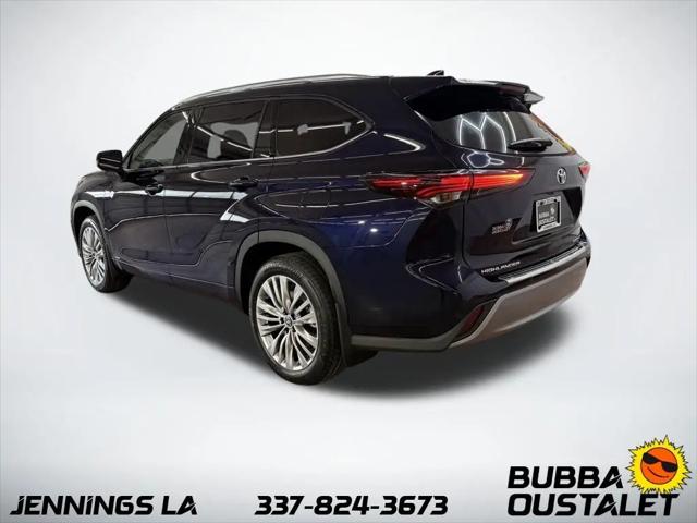 2026 Toyota Highlander Hybrid Platinum