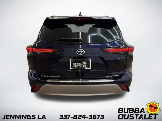 2026 Toyota Highlander Hybrid Platinum