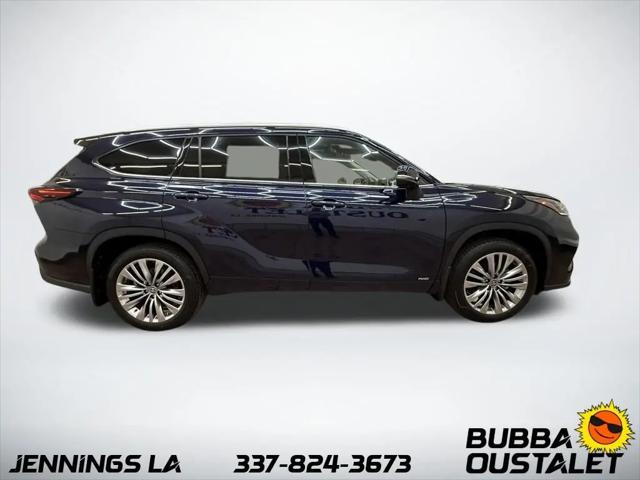 2026 Toyota Highlander Hybrid Platinum