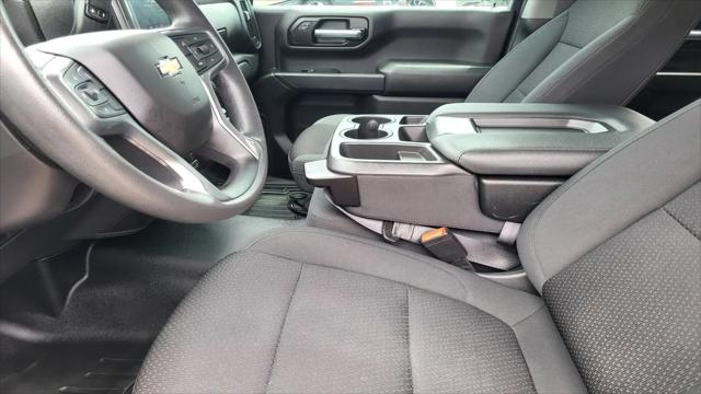 2021 Chevrolet Silverado 1500 4WD Crew Cab Standard Bed Custom