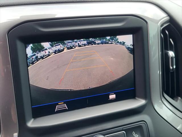 2021 Chevrolet Silverado 1500 4WD Crew Cab Standard Bed Custom