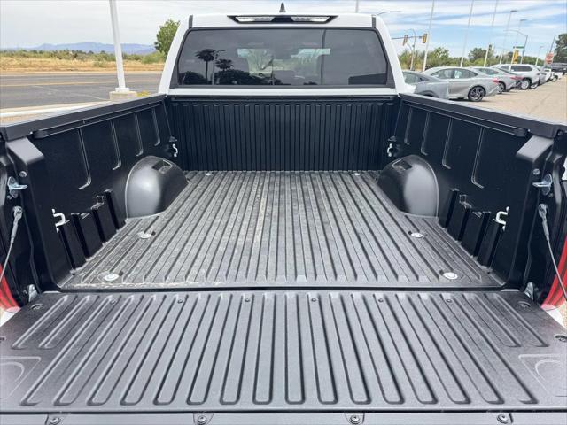 2026 Toyota Tundra SR5 CrewMax 5.5' Bed