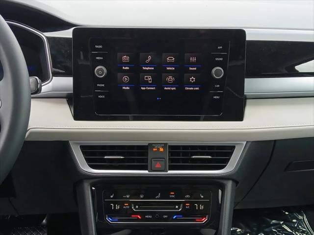 2026 Volkswagen Taos SE