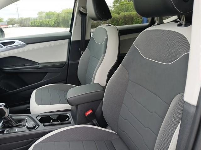 2026 Volkswagen Taos SE