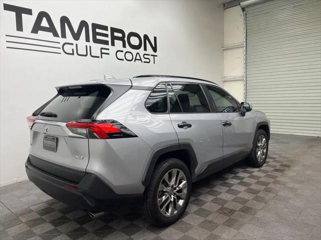 2020 Toyota RAV4 XLE Premium