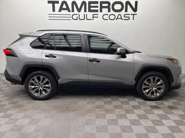 2020 Toyota RAV4 XLE Premium