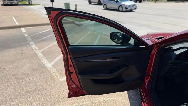 2024 Mazda Mazda3 2.5 S Select Sport