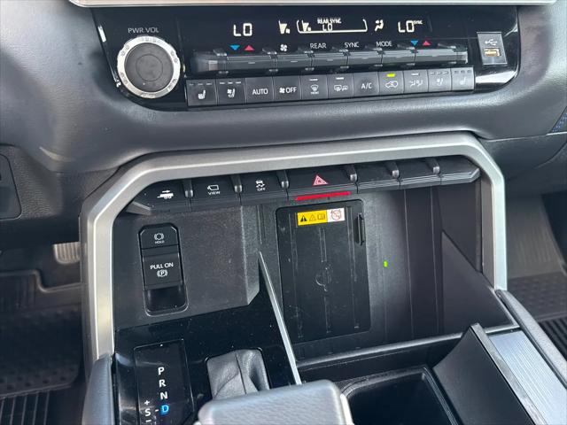 2024 Toyota Sequoia Platinum