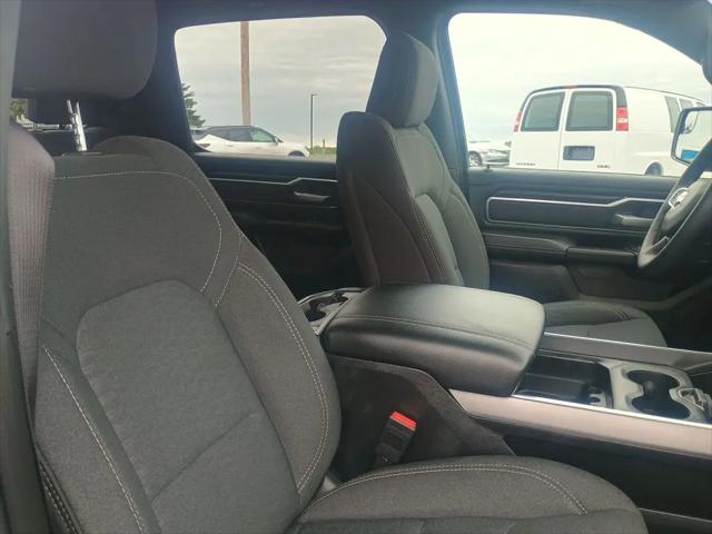 2025 Ram 1500 Big Horn Crew Cab 4x4 5'7" Box