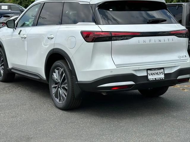 2027 INFINITI QX60 LUXE
