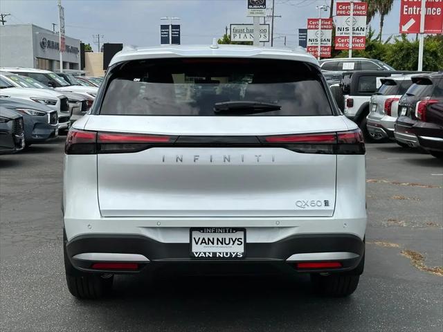 2027 INFINITI QX60 LUXE
