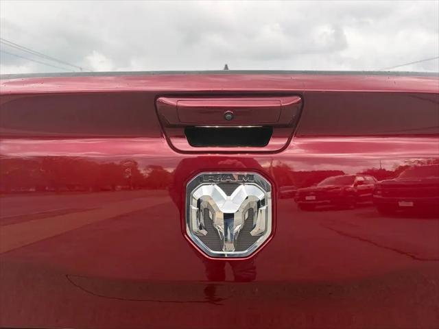 2022 Ram 1500 Big Horn Crew Cab 4x4 5'7" Box