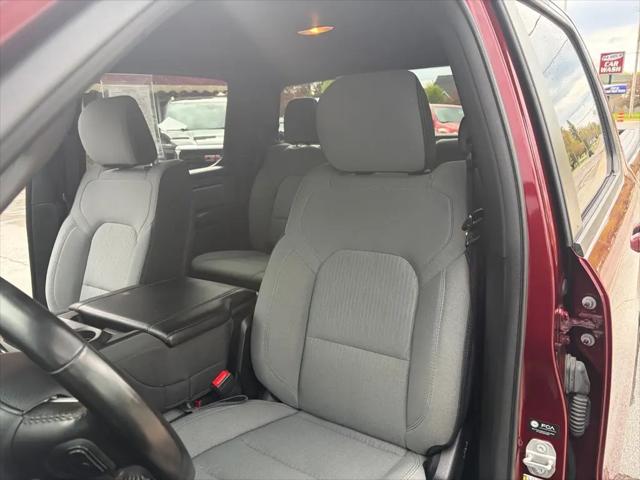 2022 Ram 1500 Big Horn Crew Cab 4x4 5'7" Box