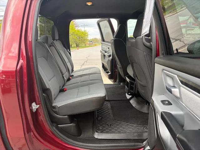 2022 Ram 1500 Big Horn Crew Cab 4x4 5'7" Box