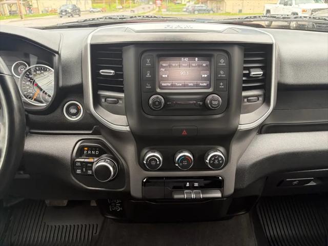 2022 Ram 1500 Big Horn Crew Cab 4x4 5'7" Box