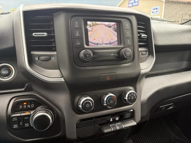 2022 Ram 1500 Big Horn Crew Cab 4x4 5'7" Box