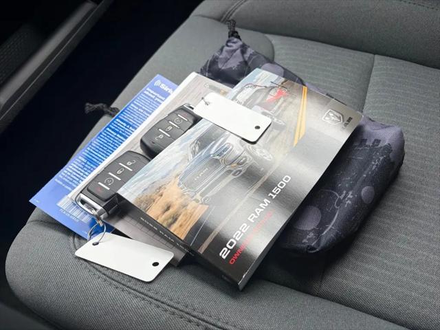 2022 Ram 1500 Big Horn Crew Cab 4x4 5'7" Box