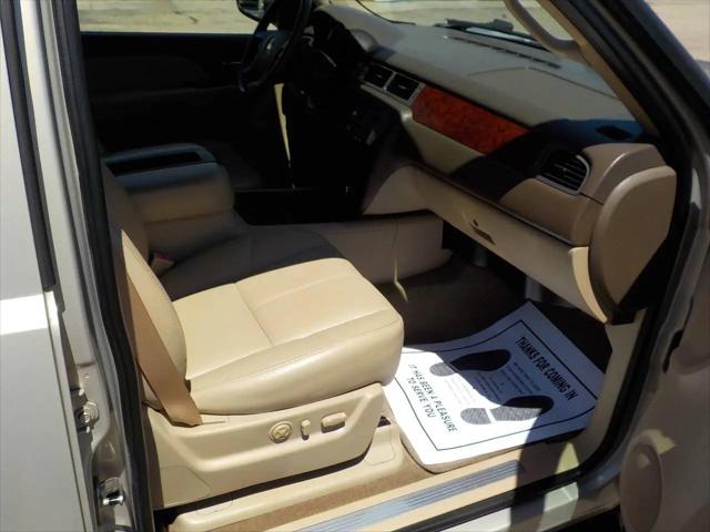 2009 Chevrolet Suburban LT2