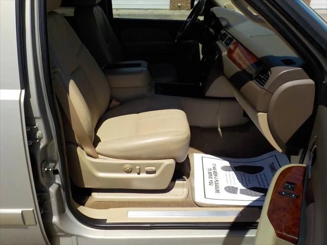 2009 Chevrolet Suburban LT2