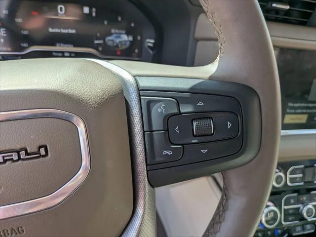 2023 GMC Yukon 4WD Denali