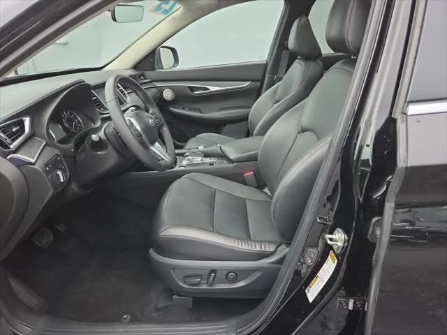 2023 INFINITI QX50 LUXE AWD