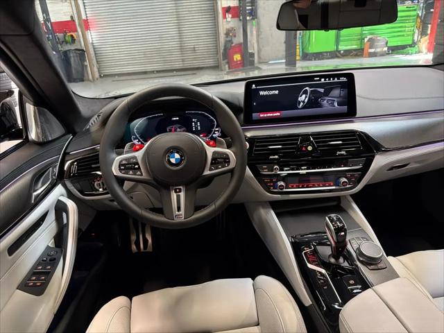 2022 BMW M5 Standard