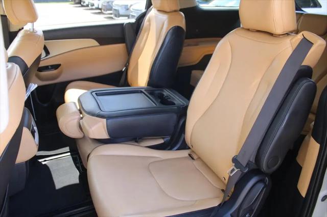 2022 Kia Carnival MPV LX Seat Package