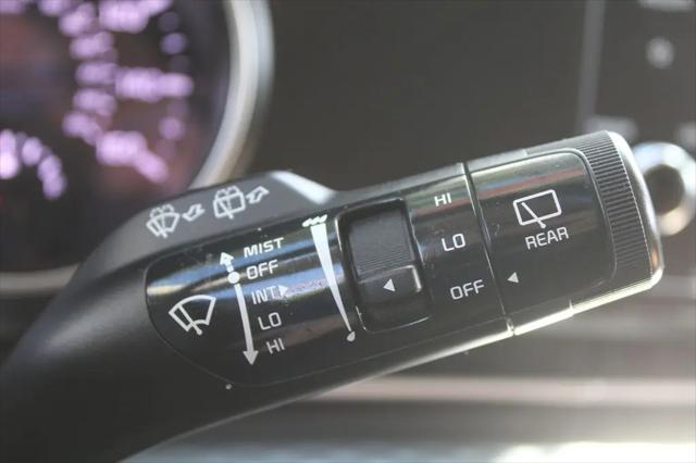 2022 Kia Carnival MPV LX Seat Package