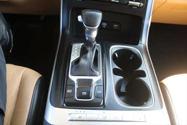 2022 Kia Carnival MPV LX Seat Package