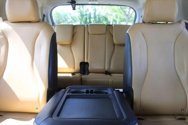 2022 Kia Carnival MPV LX Seat Package