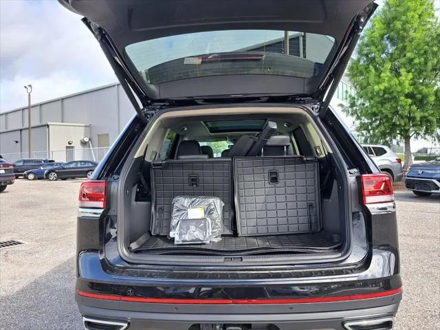 2026 Volkswagen Atlas SE with Technology