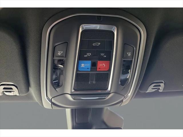 2026 Jeep Grand Wagoneer 4x2