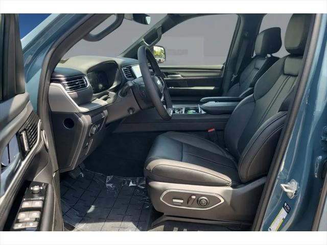 2026 Jeep Grand Wagoneer 4x2