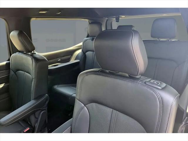 2026 Jeep Grand Wagoneer 4x2