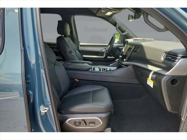 2026 Jeep Grand Wagoneer 4x2