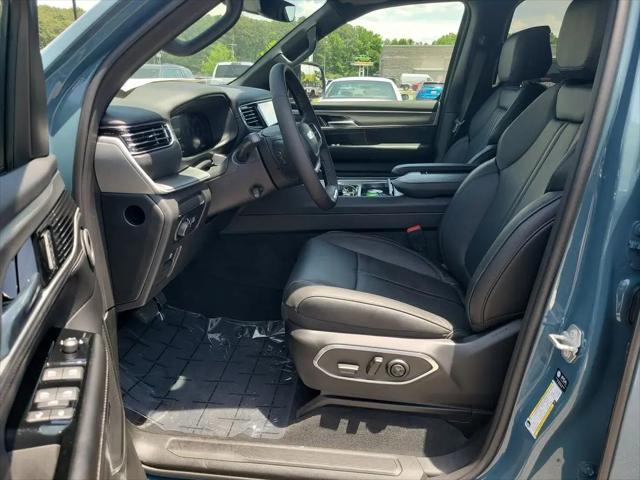 2026 Jeep Grand Wagoneer 4x2