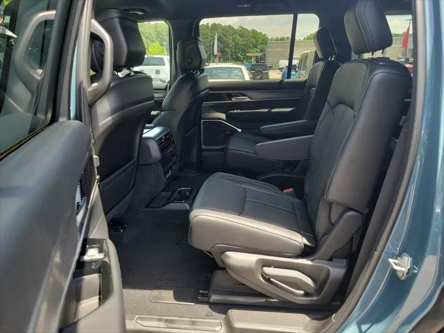 2026 Jeep Grand Wagoneer 4x2