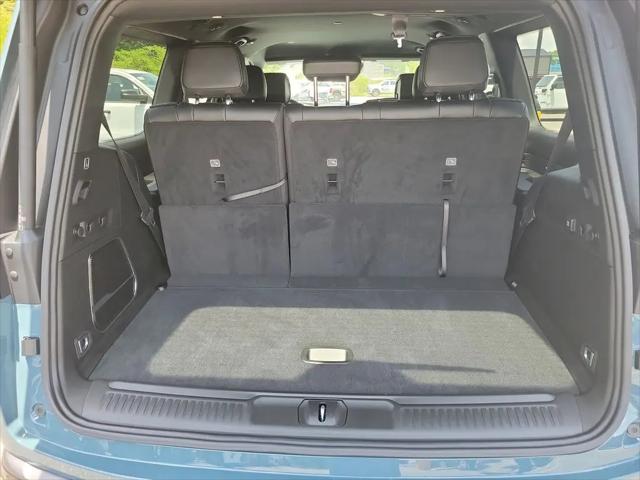 2026 Jeep Grand Wagoneer 4x2