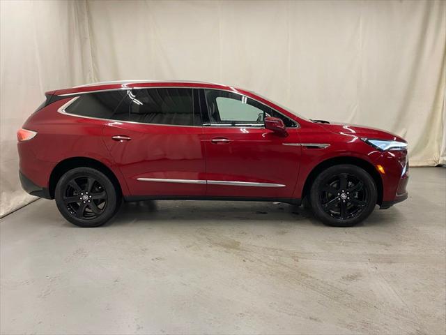 2023 Buick Enclave Essence AWD