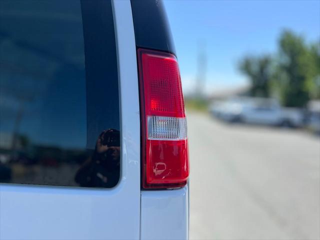 2019 Chevrolet Express Work Van