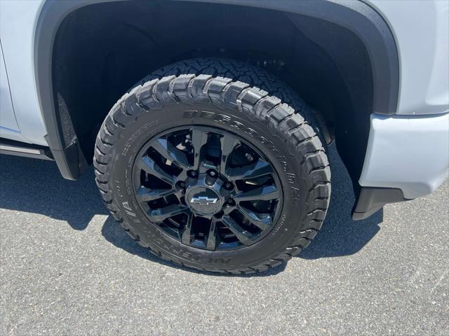 2022 Chevrolet Silverado 3500HD 4WD Crew Cab Standard Bed High Country