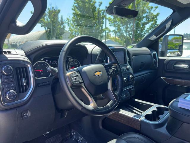 2022 Chevrolet Silverado 3500HD 4WD Crew Cab Standard Bed High Country