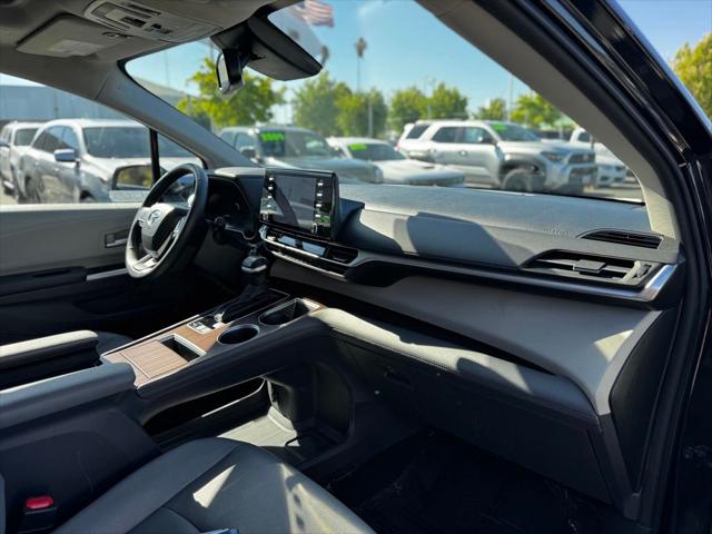 2023 Toyota Sienna XLE