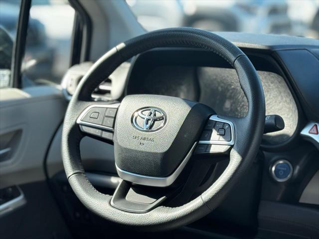 2023 Toyota Sienna XLE