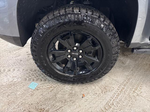 2022 GMC Canyon 4WD Crew Cab Short Box AT4 - Cloth
