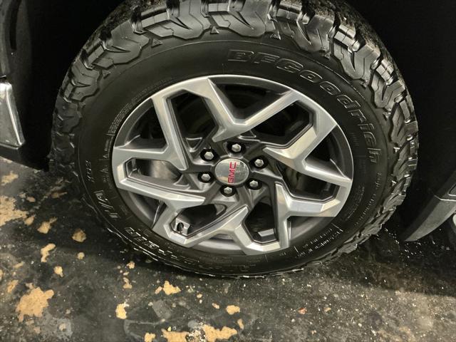 2022 GMC Sierra 1500 4WD Crew Cab Standard Box SLT
